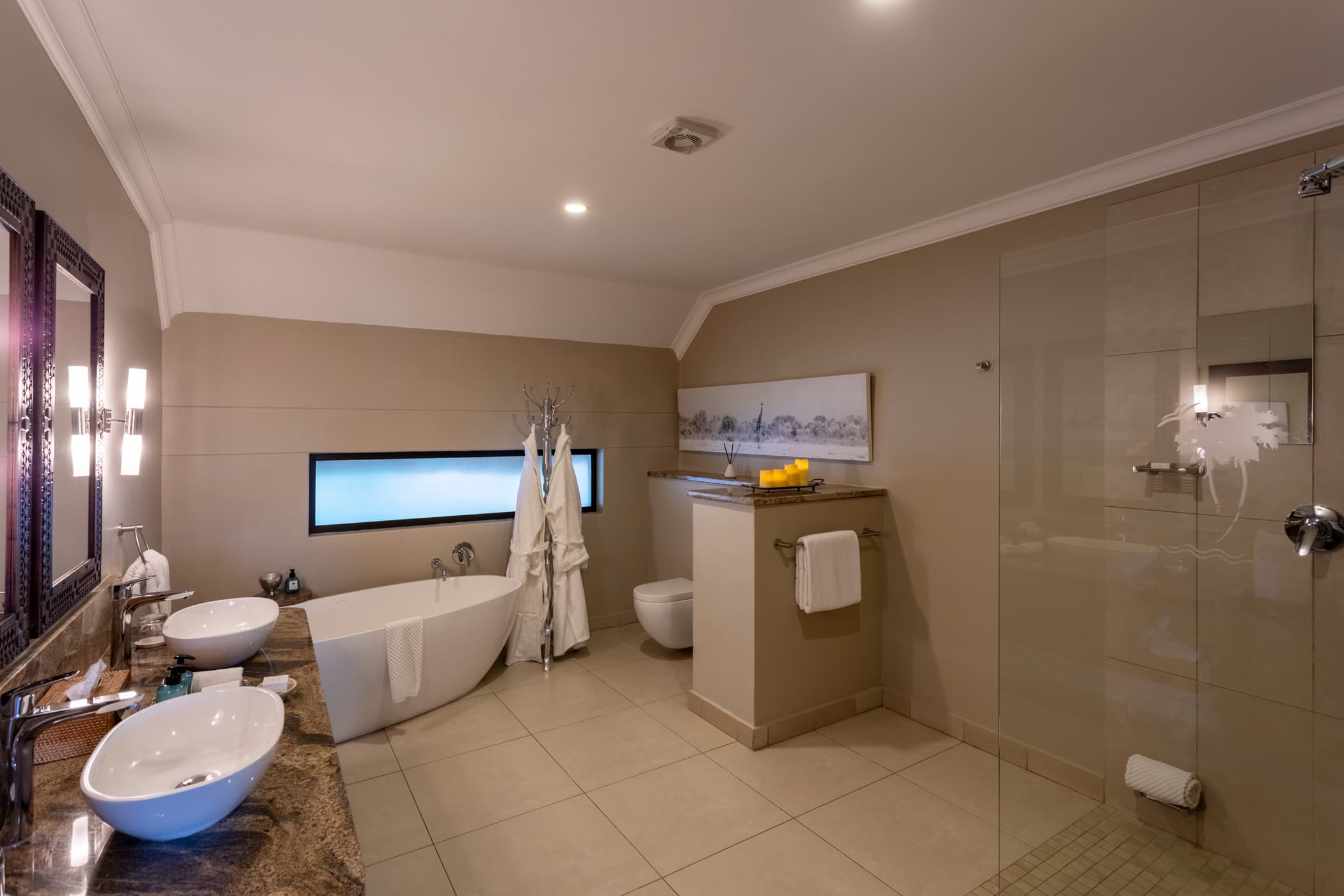 Strathearn Suite - Image 11